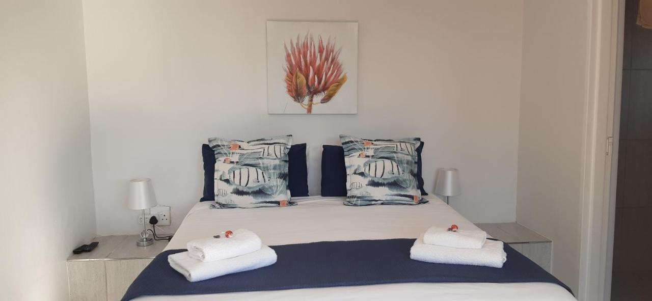 Ocean View Guest House Jeffreys Bay Extérieur photo