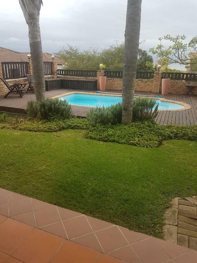Ocean View Guest House Jeffreys Bay Extérieur photo